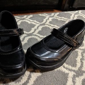 Patent clogs